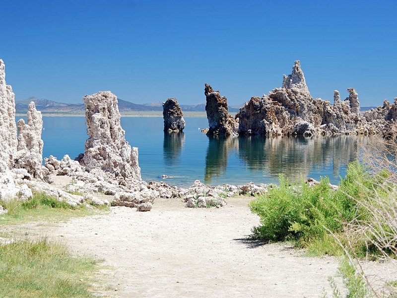 Lac Mono