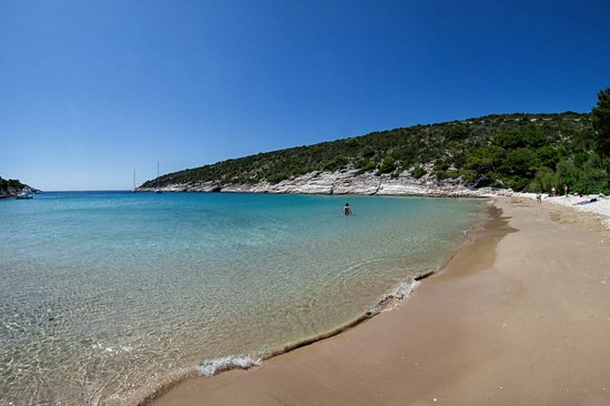 Plage de Porat, île de Biševo