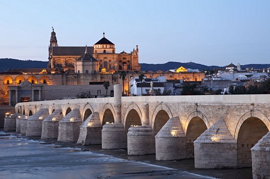Le pont romain et sa porte