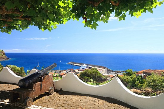 Lajes das flores