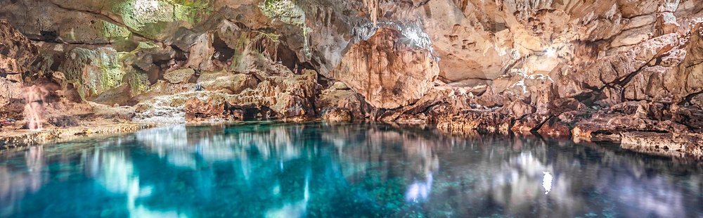 Explorer la grotte de Hinagdanan