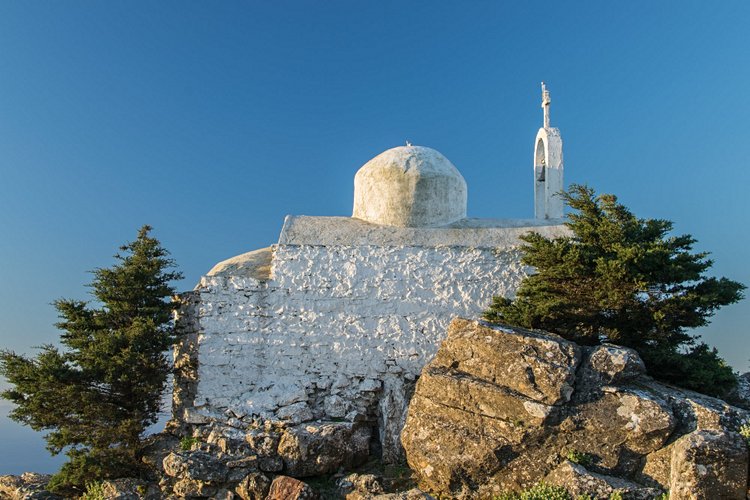 Les randonnées au Mont Dikeos  3