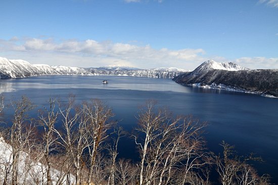 Parc national et lac d'Akan