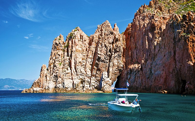 Explorer les calanques de Piana