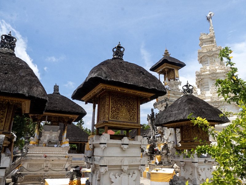 Visiter Pura Penataran Ped