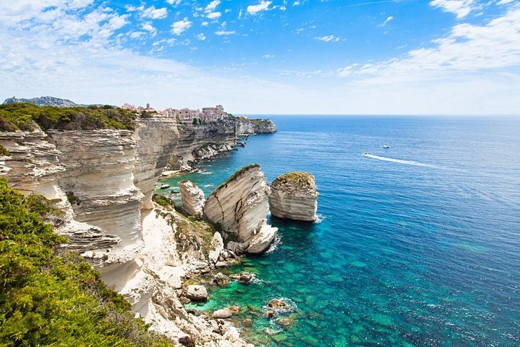 Bonifacio 3