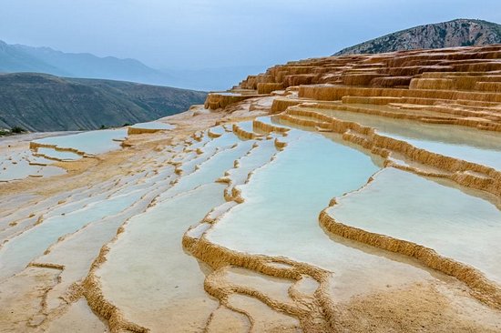 Badab-e Surt