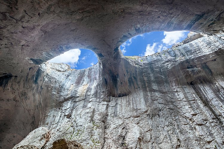 La grotte de Prohodna, Karloukovo 2