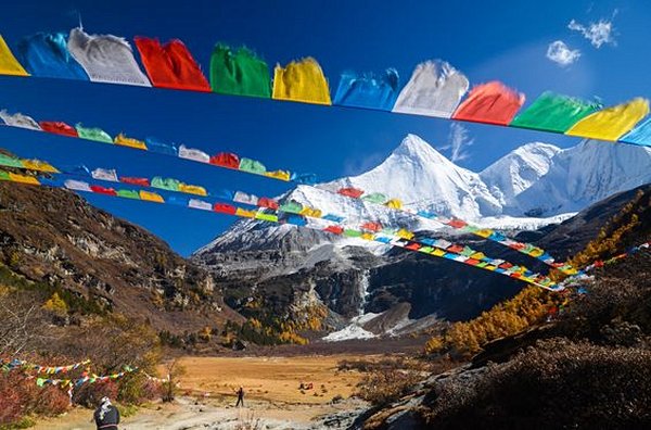 Partir en randonnée dans les montagnes tibétaines du Sichuan 