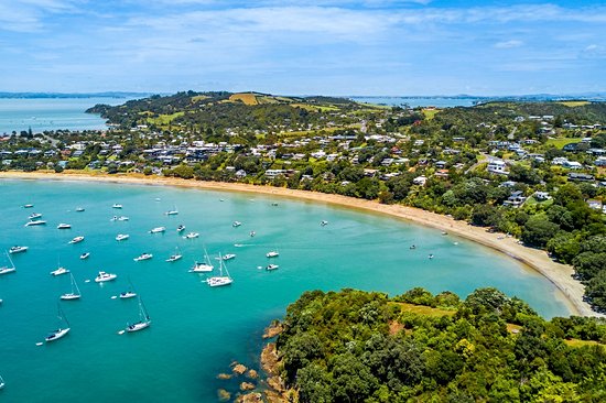 Onetangi beach