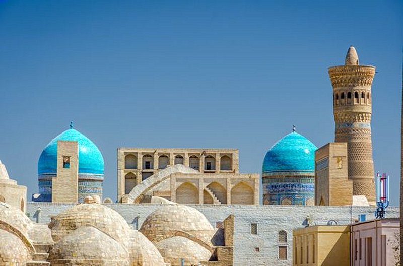 Prendre l’ascenseur de verre de Boukhara