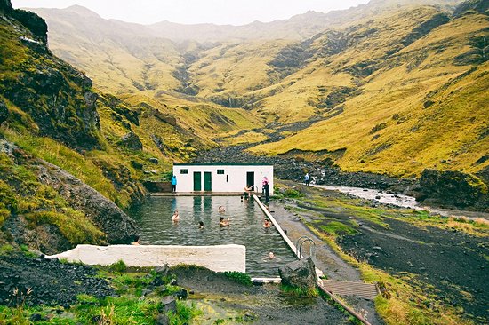La piscine naturelle de Seljavallalaug