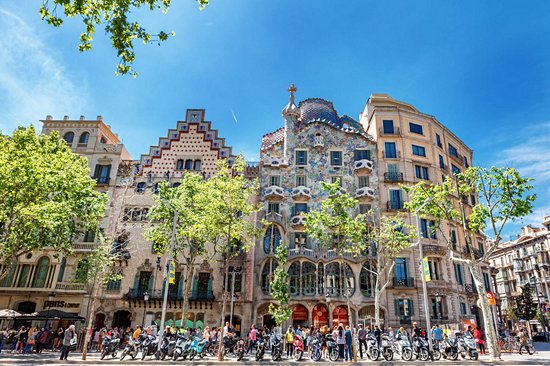 Les demeures modernistes du passeig de Gracia