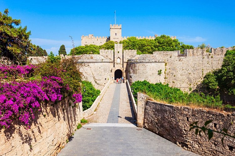 La cité médiévale fortifiée de Rhodes 2