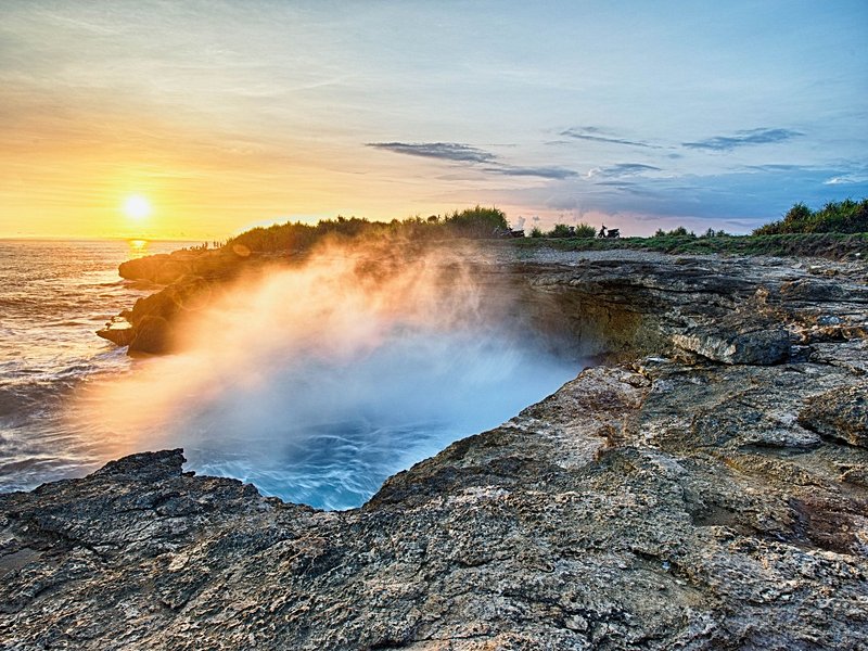 Admirer Devil’s Tear 