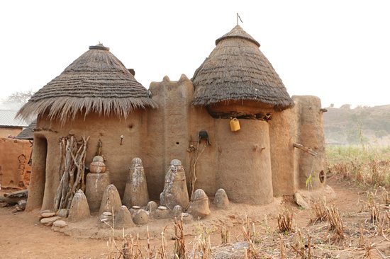 Le pays des Tata Somba, forteresses de terre