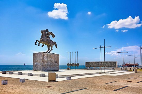 Le front de mer et la Tour Blanche