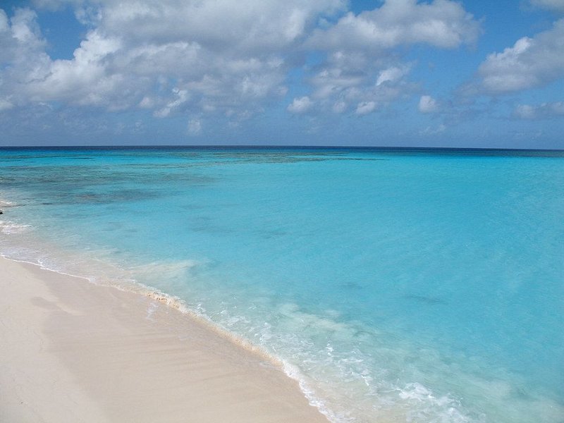 Snow Bay Beach à San Salvador