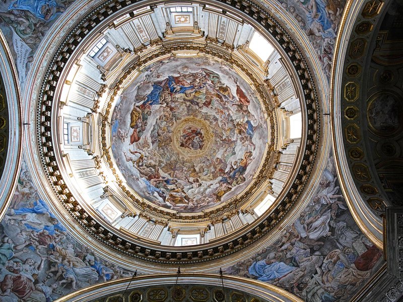 Admirer le Duomo de Naples