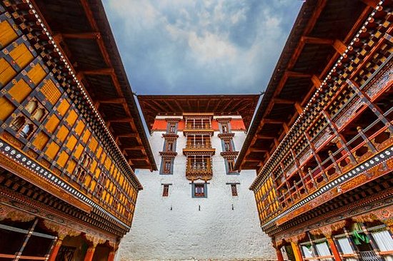 Visiter les monastères