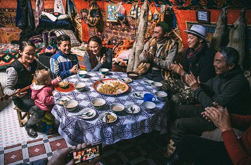 Partager le quotidien d’une famille nomade
