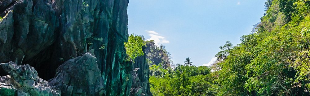 Glisser en kayak dans les lagons cachés