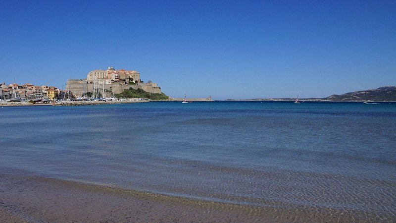 plage La plage de la Pinède, Calvi