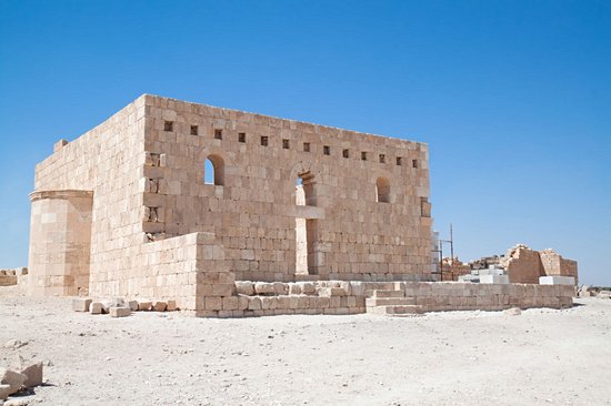 Les châteaux du désert