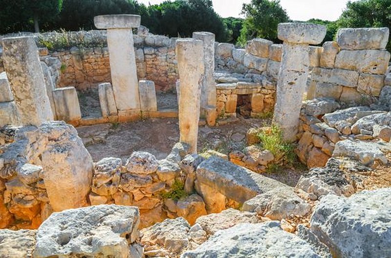 Visiter les sites archéologiques de Minorque