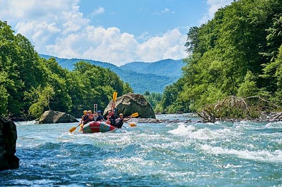 Se lancer sur les rapides de la rivière Tara