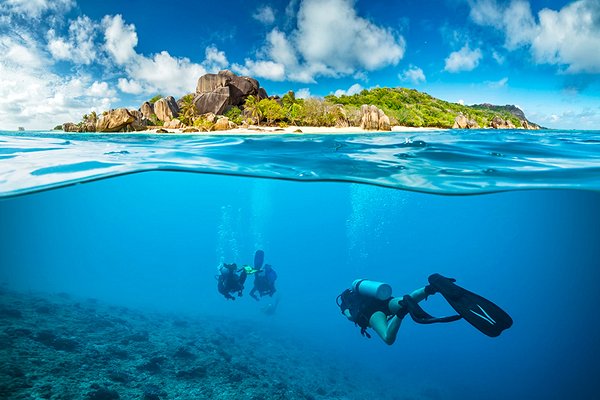 Admirer les fonds marins seychellois
