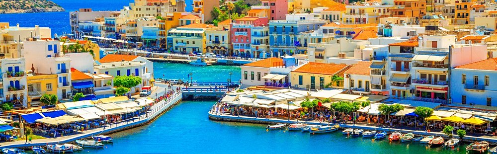 Les plages d'Agios Georgios, d'Agios Nikolaos et de Livadi