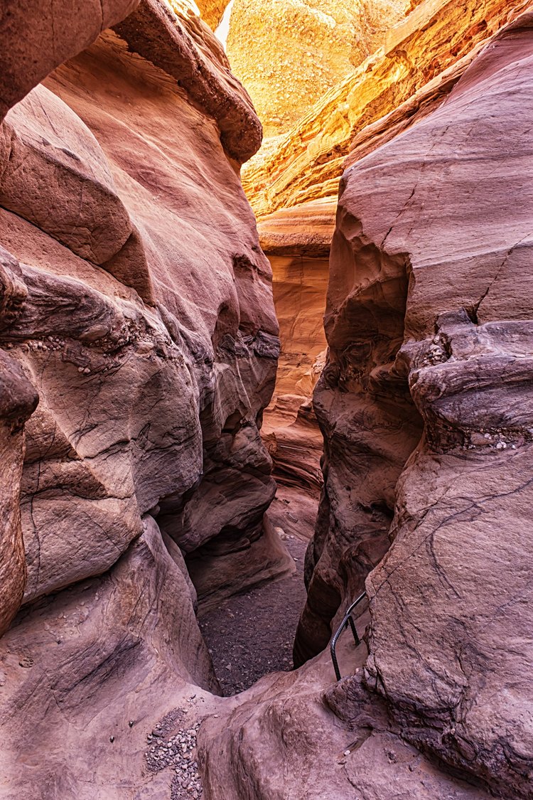 Montagnes et désert : Canyon rouge