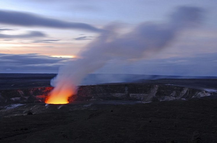 Randonner sur les coulées de lave actives du Pu'u'o'o 3