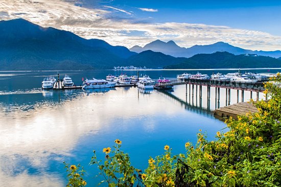 Le Sun Moon Lake