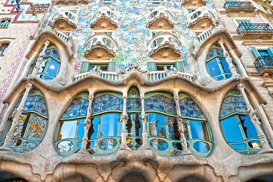 Les demeures modernistes du passeig de Gracia