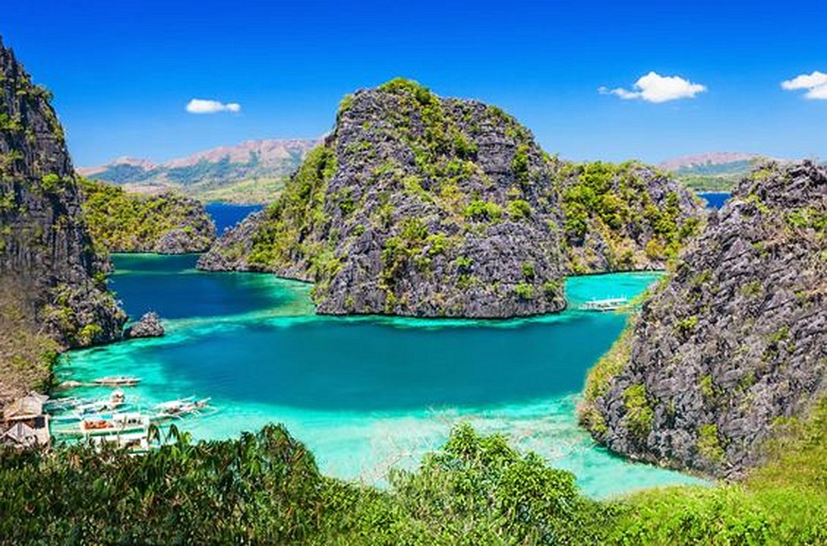 Faire le tour des îles et plages paradisiaques autour de Coron 