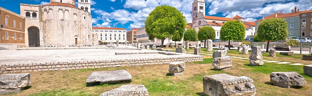 Le forum romain (la place verte)
