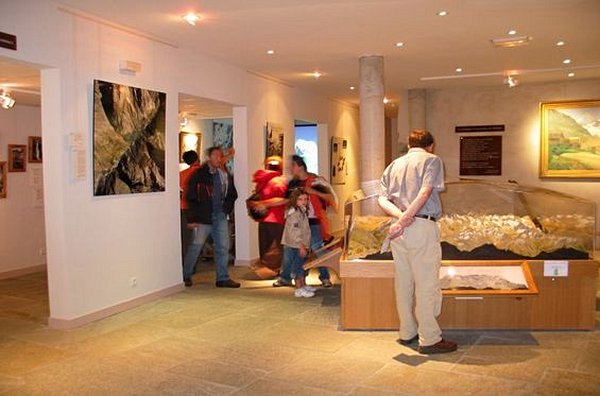 Visiter le musée Mémoires d'Alpinisme à St Christophe en Oisans 