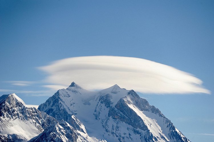 Le « Nuage lenticulaire » - Alpes 3