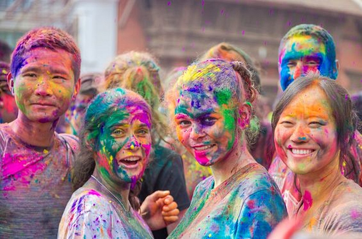 Célébrer Holi, la fête des couleurs