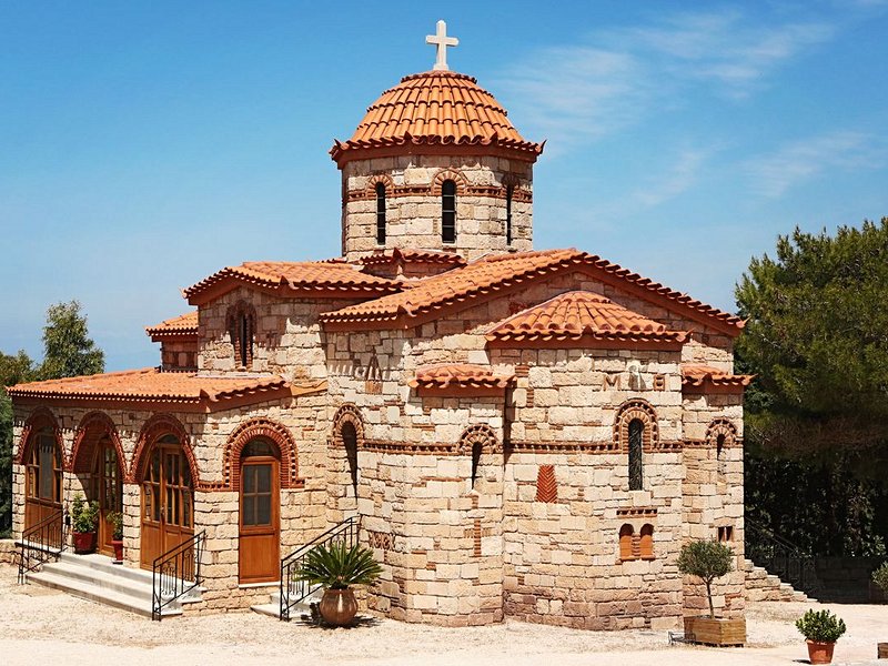 La forteresse Saint Georges, le site antique de Sami et les monastères de Saint-Gerasimos et de Kipoureon