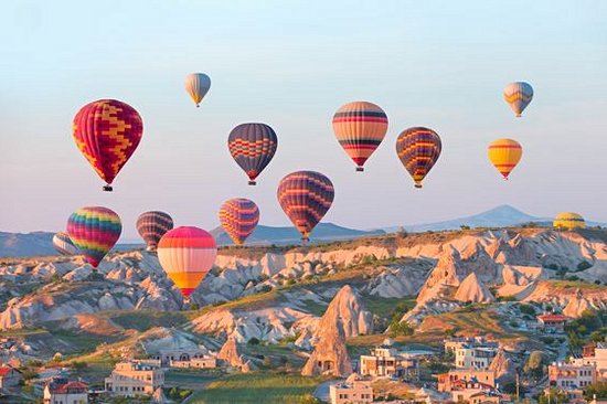 Survoler la Cappadoce en montgolfière