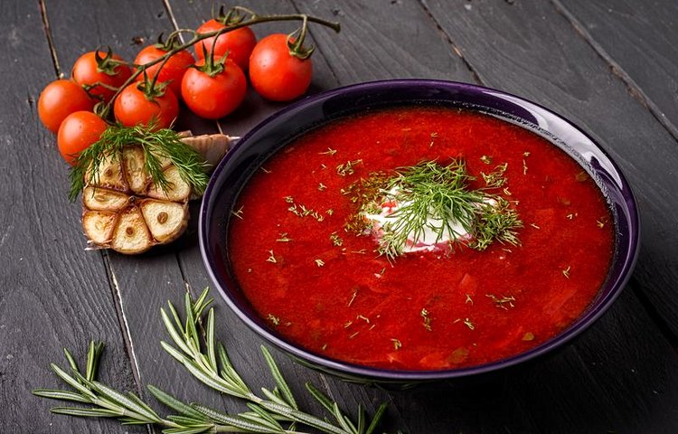 Le bortsch, soupe russe