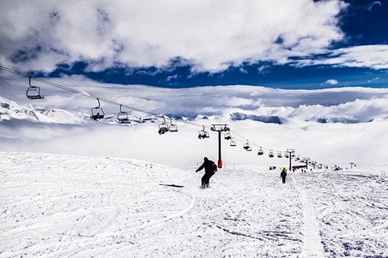 S'adonner au ski dans le Caucase