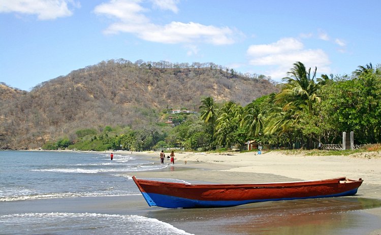 La conviviale : Playa Hermosa de Jaco 2