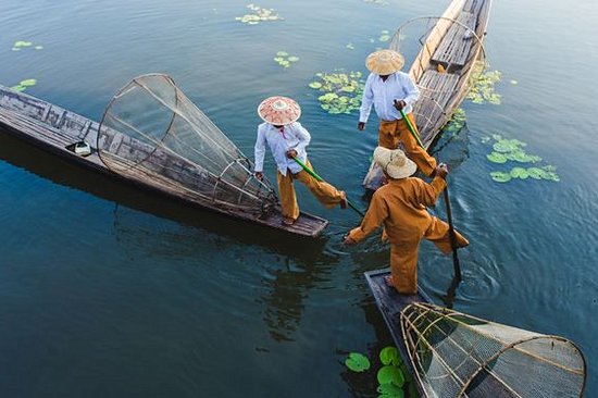 Observer les pêcheurs sur le lac Inlé