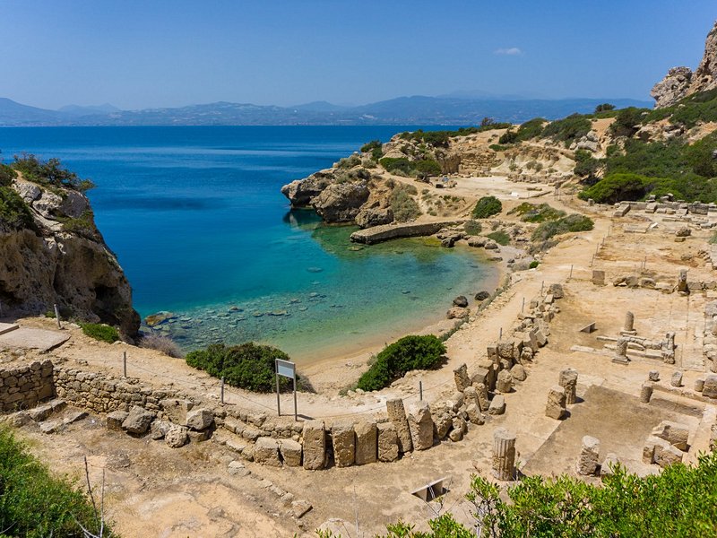 Loutraki et ses belles plages