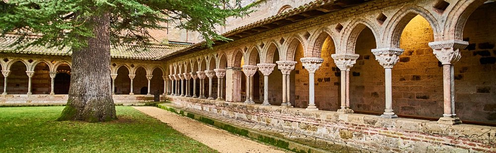 Le cloître de Moissac et le Pont-canal du Cacor