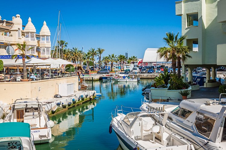 Le port de Benalmádena